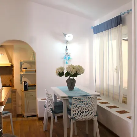 - Sofia Hébergement de vacances Villasimius